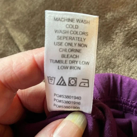 Woman’s Plus Size Capris - Picture 5 of 5